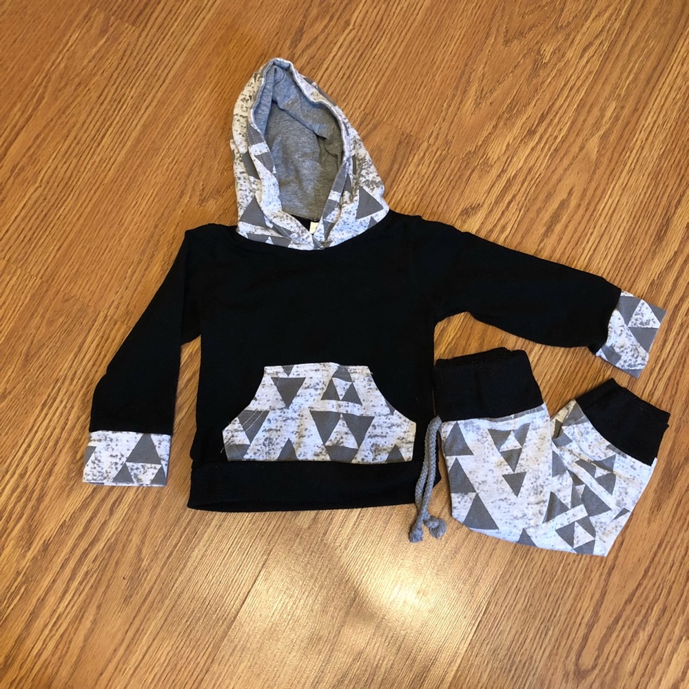 Black & Gray Hooded Shirt and Pant Set